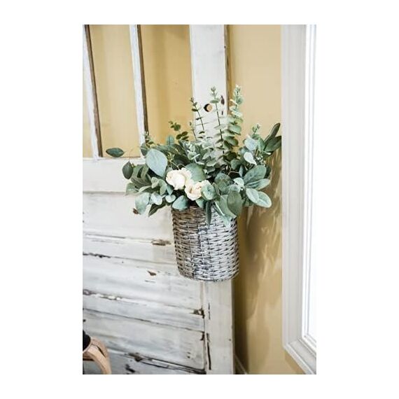 AuldHome Hängekörbe für die Wand (2er-Set, grau); gewebtes Weidengeflecht, rustikal, Bauernhaus, grau, gewaschene Türkörbe, klein und mittelgroß