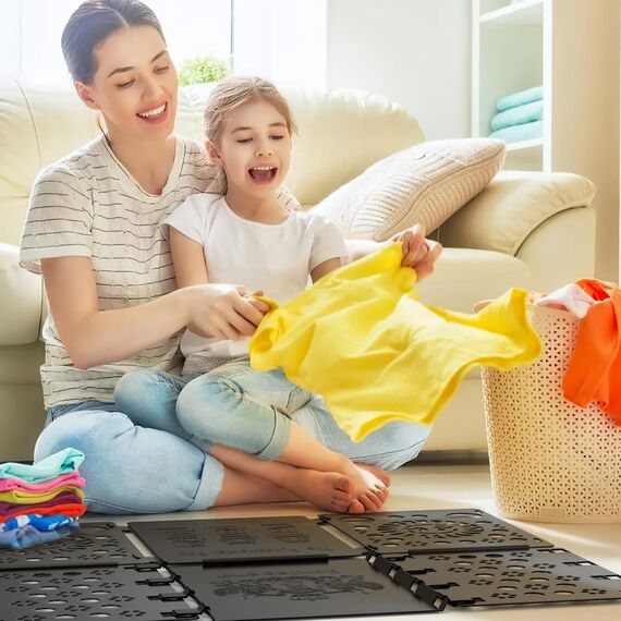 BoxLegend V3 Faltbrett Für Kleidung Hemden Hosen Wäsche Kinder und Erwachsen T Shirt Faltbrett Verstelltbar Wäschefaltbrett Hemdenfalter (Schwarz)