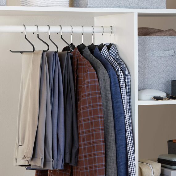 Amazon Basics Hosenbügel, einfaches Aufhängen, 30er-Pack, Verchromt