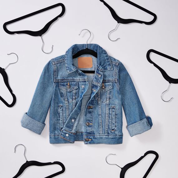 Amazon Basics Kinder-Kleiderbügel aus Samt, Rutschfest, für Säuglinge und Kleinkinder, 29,5cm (für Babykleidung), 50er-Pack, Schwarz