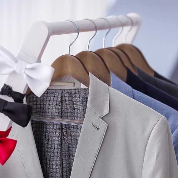 HOUSE DAY Kleiderbügel Holz Breit Walnuss 12 stück rutschfest Kleiderbügel Stabil Jackbügel Anzugbügel Holzbügel, Breite Schultern rutschfeste Hosenstangen Drehbare Haken