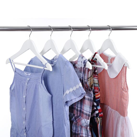SONGMICS Kinderkleiderbügel, 20er Set Kleiderbügel Kinder, 35 cm Lange Bügel aus Holz, Massivholz, mit rutschfestem Hosensteg und Einkerbungen, Haken um 360° drehbar, Weiß CRW06W-20