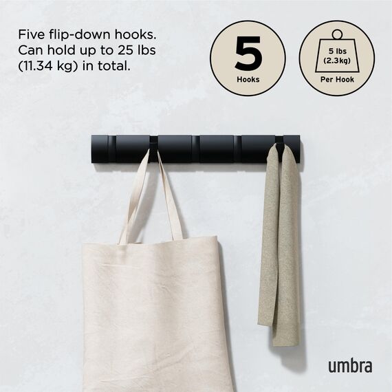Umbra Flip 5 Garderobenhaken – Moderne, Schlichte und Platzsparende Garderobenleiste mit 5 Beweglichen Haken für Jacken, Mäntel, Schals, Handtaschen und Mehr, Schwarz