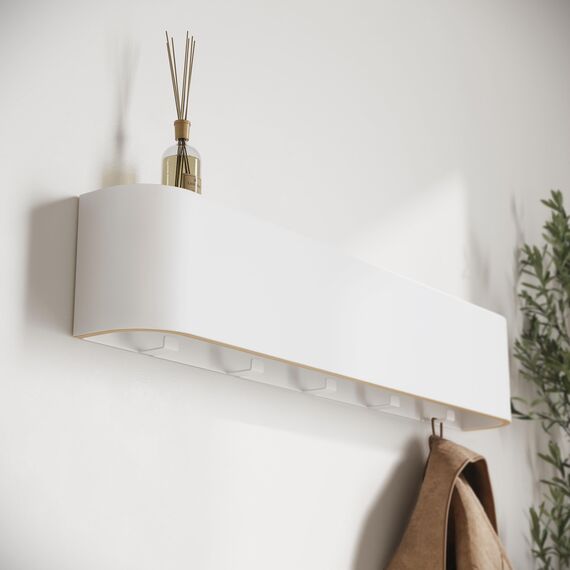 Kazai. Wandgarderobe 'Toke' | Moderne Design-Garderobe mit verdeckten Wandhaken | Garderobenpaneel aus furniertem Vollholz | Weiß