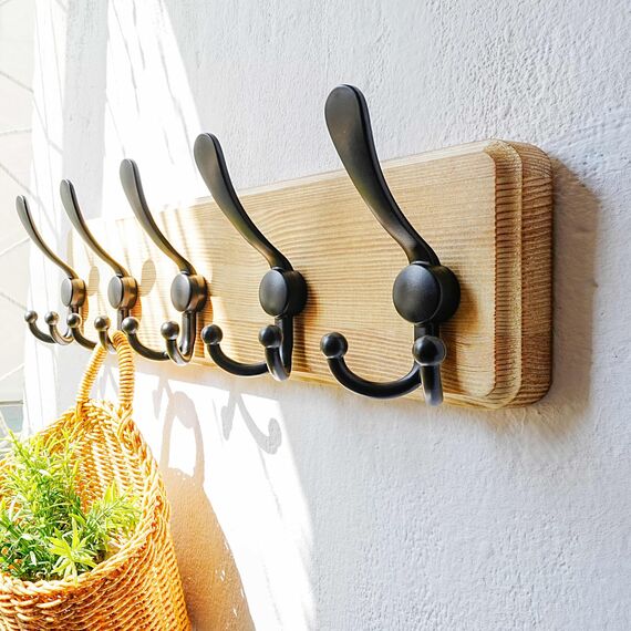 Dseap Garderobe, Garderobenhaken - Robust Vintage Garderobenleiste Holz mit 5 Dreifachhaken, Kleiderhaken Wand, Hakenleiste, für Jacken Mäntel Handtaschen, Hellbraun & Schwarz, 2 Stück