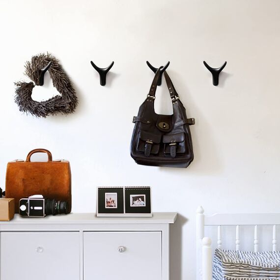 GUWINA 4 Stück Doppelt Wandhaken, Garderobenhaken Wandmontage Kleiderhaken Zinklegierung Handtuchhaken Ideal für Badezimmer Küche Schlafzimmer Mehrzweckhaken Mantelhaken mit Schrauben (Mattschwarz)