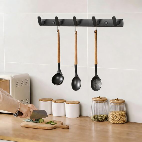 TINIFO Kleiderhaken Hakenleiste Wand, 2 Stück 5 Haken Garderobenhaken Wandgarderobe Aluminium, Modern Wandhaken für Küche, Bad, Balkon（Schwarz）