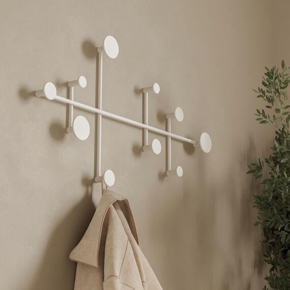 Kazai. Wandgarderobe 'Sval' | Minimalistische Kleiderhaken-Design aus Berlin | Moderne Garderobenleiste/Garderobenhaken aus Metall für die Wand | Weiß