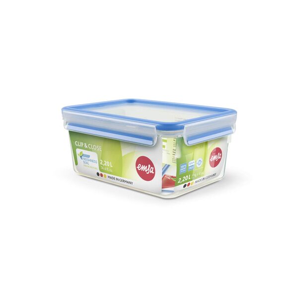 EMSA Clip & Close Frischhaltedose, rechteckig, 2,2 L, Aufbewahrungsbox, 100 Prozent dicht, spülmaschinen-, gefrier-, mikrowellenfest, Transparent, Blau, Made in Germany, 508544