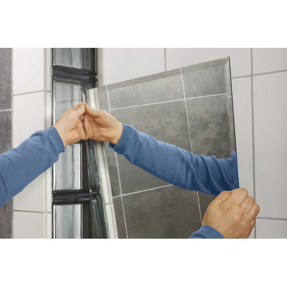 tesa Powerbond MIRROR - Doppelseitiges Montageband zur Fixierung von Spiegeln - Feuchtigkeitsbeständiges Klebeband für Bad und Dusche - 5 m x 19 mm (Packung mit 2)