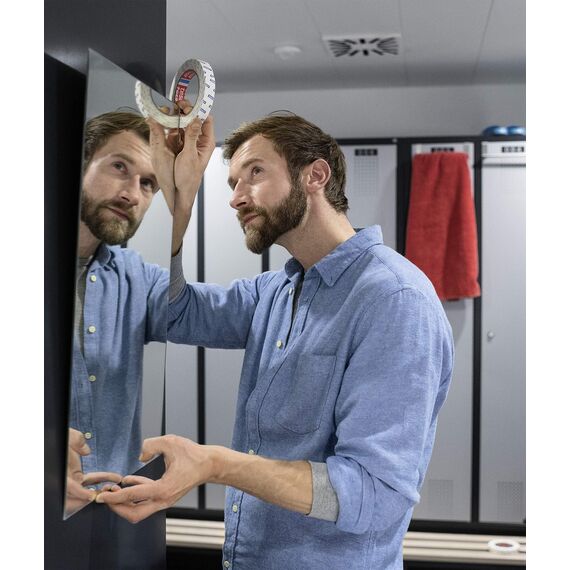 tesa Powerbond MIRROR - Doppelseitiges Montageband zur Fixierung von Spiegeln - Feuchtigkeitsbeständiges Klebeband für Bad und Dusche - 5 m x 19 mm (Packung mit 2)