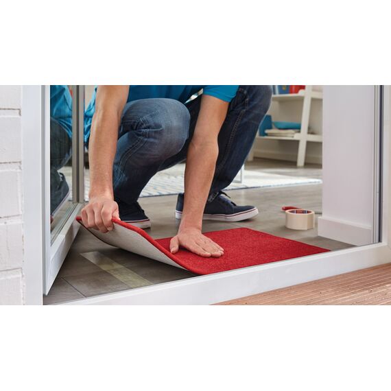 tesa Verlegeband rückstandsfrei entfernbar - Gewebeverstärktes, doppelseitiges Klebeband zum Verkleben von Teppich- und PVC-Bodenbelägen - 25 m x 50 mm