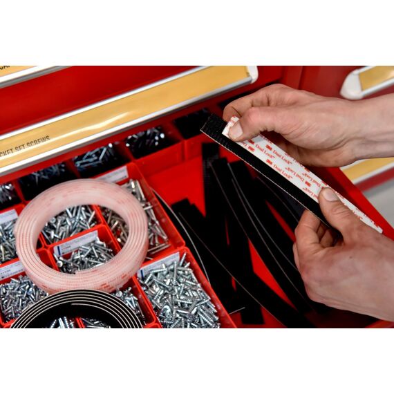 3M Dual Lock SJ354B, wiederlösbares Befestigungssystem - starke, wiederlösbare Verbindung von Kunststoffen (Polypropylen, Polyethylen), kritischen Lacken - 25mm x 2.5m, Dicke: 5.7mm (1-er Pack)