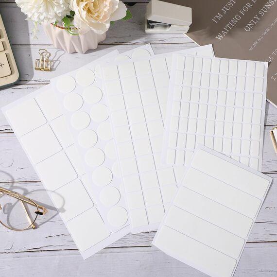 JANYUN 280 Stück Montagekitt, doppelseitige Klebepunkte, entfernbarer Posterkitt, transparenter Klebestift zum Aufhängen von Bildern an der Wand, spurlose Klebemasse, Heimbüro-Dekoration (13 x 8 mm)