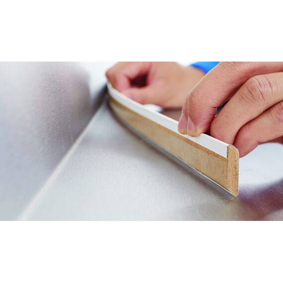 Tesa 4965 Next Gen - Doppelseitiges Klebeband, Hohe Scherfestigkeit und Temperaturbeständigkeit, Hochwertiger Acrylatkleber, Transparent, Biomasse-ausgeglichen