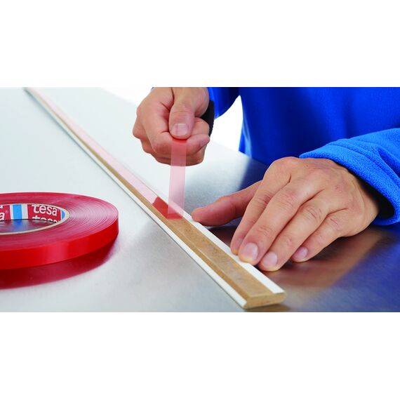 Dpm tapes - Tesa 4965 Next Gen, transparentes doppelseitiges Klebeband mit hoher Scherfestigkeit, Beständigkeit gegen hohe und niedrige Temperaturen (6 mm x 50 m)