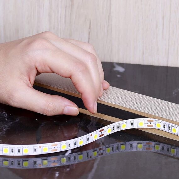 CANOPUS Profi Doppelseitiges Klebeband Extra Stark, Wasserfest LED Klebestreifen (6,35mm x 4,5m) Wasserdicht, Beidseitiges Klebeband für Auto, Montageklebeband, Innen, Außenbereich