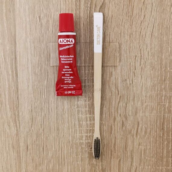 smart by Leviatan Doppelseitiges Klebeband Extra Stark 3m - Nano Tape - Transparent Entfernbares Wiederverwendbares Klebestreifen - Mehrfach Verwendbare Klebestreifen Double Sided, Breite 3cm