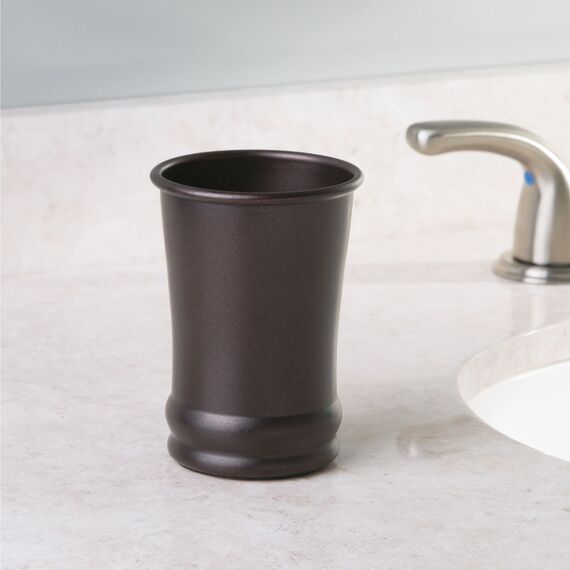 InterDesign iDesign - 26181 Olivia Metallbecher, Make-up-Pinselhalter und Zahnbürstenbecher für Badezimmer, Arbeitsplatte, Schreibtisch, Wohnheim, Uni und Waschtisch, 8,3 x 8,3 x 10,8 cm, Bronze