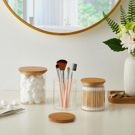 INIUNIK Qtip-Spender aus Glas mit Bambus-Deckel, 2 Stück, Apothekergläser, Wattebällchen, Wattestäbchen, Halter, Glas, Kosmetikbehälter, Gläser für die Arbeitsplatte Aufbewahrung und Organisation