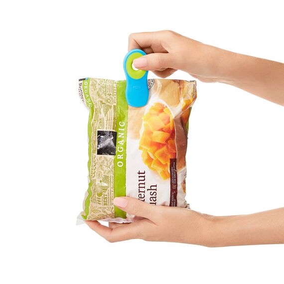 OXO Good Grips Magnetische Multifunktionsclips 4er-Set, Plastik, farbig, 10.16 x 3.81 x 11.12 cm