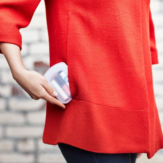 Stasher Bag Premium Silikonbeutel wiederverwendbar für Lebensmittel, 2er-Pack, Klar + Blau | Vielseitige Lebensmittelbeutel, Lunch-Tasche, Reisekontainer, Auslauf & Spülmaschinensicher, 355ml