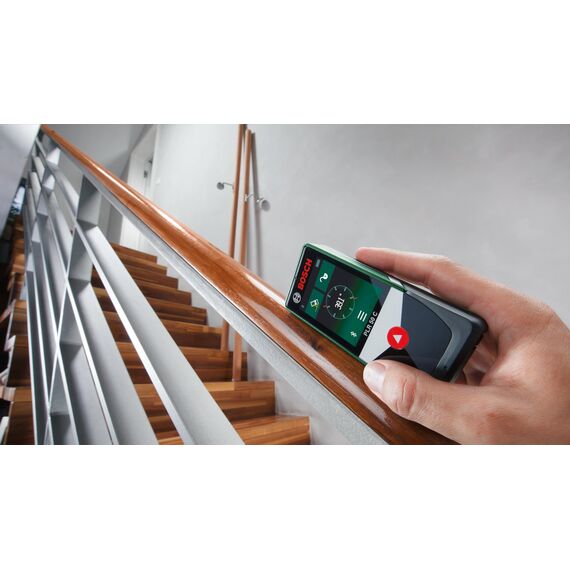 Bosch Home and Garden Laser Entfernungsmesser PLR 50 C (Messbereich: 0,05 – 50 m, Touchscreen-Display, in Kartonschachtel), 0603672200, Schwarz/Grün, Hasta 50m (en blíster)