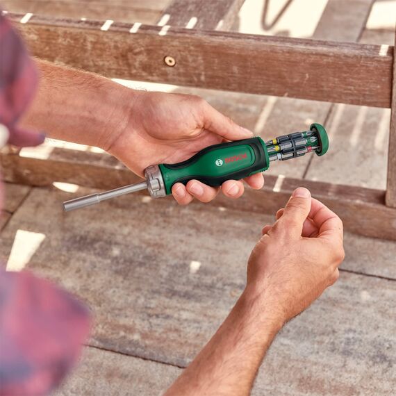 Bosch Ratschenschraubendreher mit Bit Magazin, 12-teilig (Ratschenschraubendreher mit hohem Drehmoment; 12 Bits im integrierten Bitmagazin enthalten; magnetischer Bithalter) - Amazon Edition