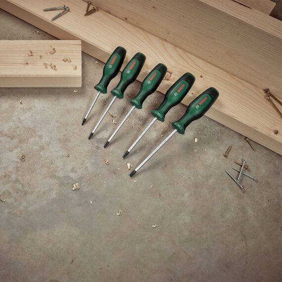 Bosch Schraubendreher-Set TX, 5-teilig (Hochwertiger Schraubenzieher- Satz für Heimwerker; erstklassiger S2-Stahl; Softgrip; magnetische Spitze; Torx)