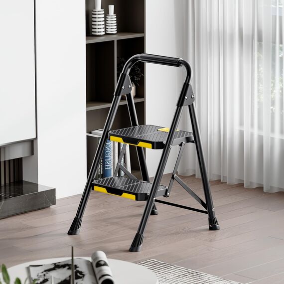 KINGRACK trittleiter 2 Stufen klappbar, klapptritt 2 Stufen faltbar, tritthocker mit rutschfestem, breitem Pedal und Handläufen, leichte klappleiter für Küche, Vorratskammer, Schränke, Büro (Schwarz)