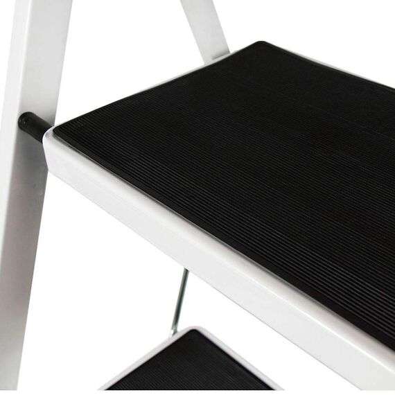 2 Stufen Klappleiter Trittleiter Klappbar Tragbare kompakte Leiter Rutschfeste Matte Einfache Aufbewahrung Stehleiter für Home Kitchen Office DIY 150 kg max Belastung