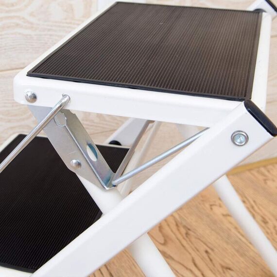2 Stufen Mini Klappleiter Trittleiter Klappbar Tragbare kompakte Leiter Rutschfeste Matte Einfache Aufbewahrung Stehleiter für Home Kitchen Office DIY 150 kg max Belastung