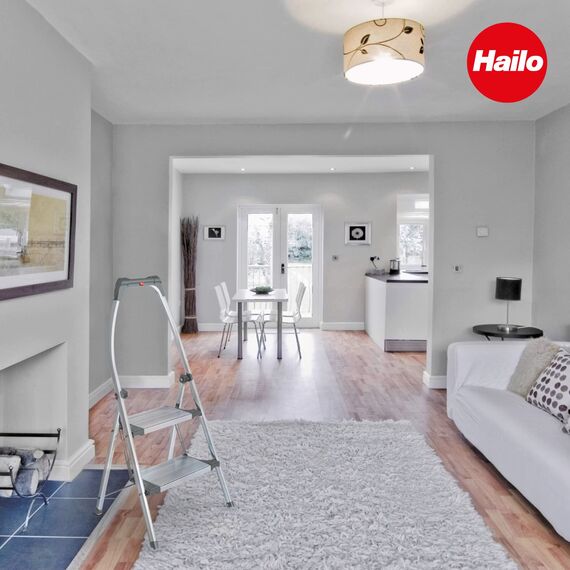 Hailo LivingStep Comfort, Alu-Klapptritt, 3 Stufen, hoher Sicherheitshaltebügel, Füße mit Soft-Grip-Sohlen, belastbar bis 150 kg, 4303-201