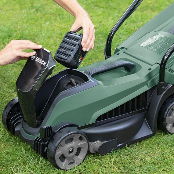 Bosch Home and Garden Akku Rasenmäher CityMower 18 (1 Akku, 18 Volt System, Rasenflächen bis 300 qm, im Karton)