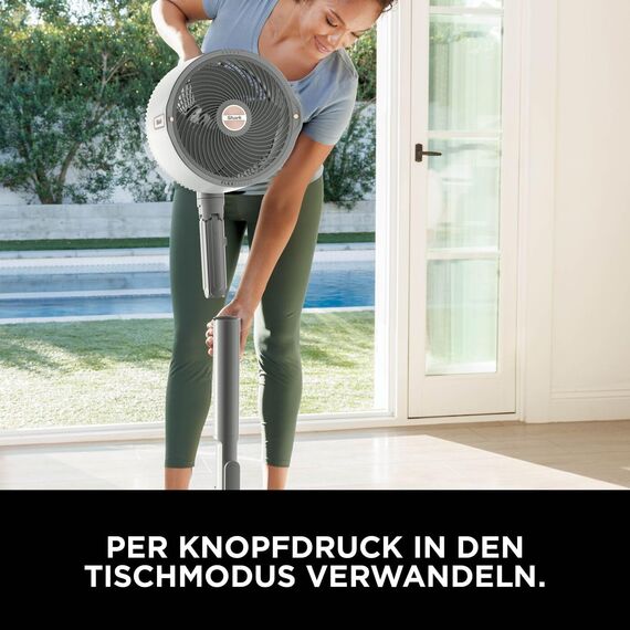 Shark FlexBreeze Pro Mist Akku-Ventilator für innen und außen mit Sprühsystem, tragbarer Sprühtank, 20 m, Stand- & Tischventilator, 5 Geschwindigkeitsstufen, leise, Fernbedienung, Dove FA300WHEU