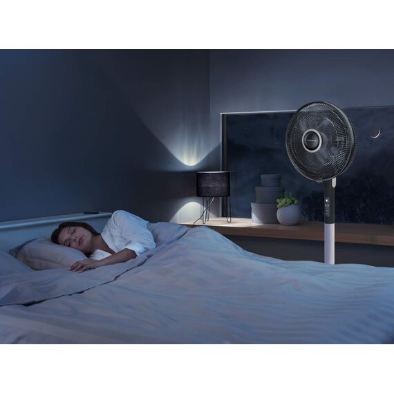 Rowenta Standventilator Turbo Silence Extreme+ VU5880 | Fernbedienung | 5 Geschwindigkeiten | Automatische Oszillation | Energiesparmodus | Abschaltautomatik | Timer | Schwarz + Holz-Finish
