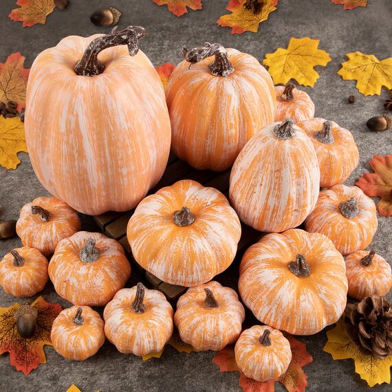 Benjia 16 Stück Künstlicher Kürbis Herbstdekoration, Künstliche Kürbisse Gefälschte Kürbisse Zierkürbisse für Innen Außen Herbst Ernte Halloween Erntedankfest Dekoration (Terrakotta)