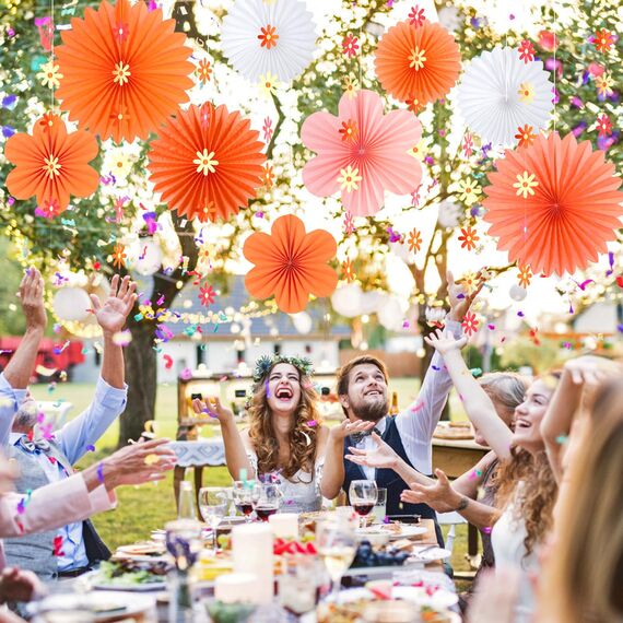 SUNBEAUTY 9 Stück Herbst Party Dekorationen Rot Orange Papier Fächer Dekor Hanging Gänseblümchen Girlande Rosa Weiß Blume Party Dekorationen für Hochzeit Geburtstag Klassenzimmer Baby Shower