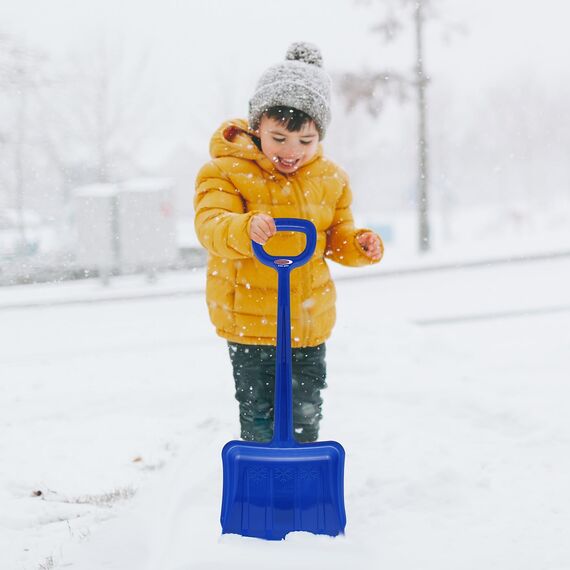 Snow Play Schneeschaufel Tally 70 cm - schlagzäher Kunststoff, Kunststoffstiel mit handlichem D-Griff, Verstärkungsrippen im Schaufelblatt für maximale Festigkeit