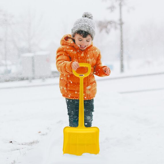 Snow Play Schneeschaufel Tally 70 cm - schlagzäher Kunststoff, Kunststoffstiel mit handlichem D-Griff, Verstärkungsrippen im Schaufelblatt für maximale Festigkeit