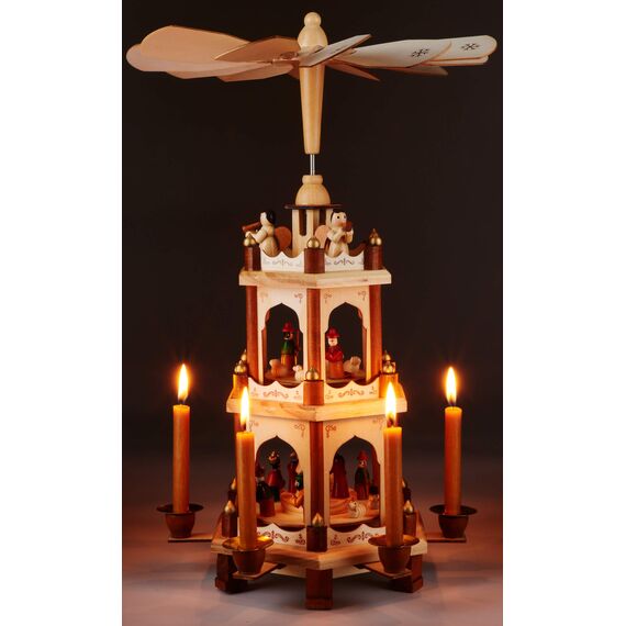 BRUBAKER Weihnachtspyramide Holzpyramide - Natur - 3 Etagen - 45 cm Höhe - handbemalte Figuren