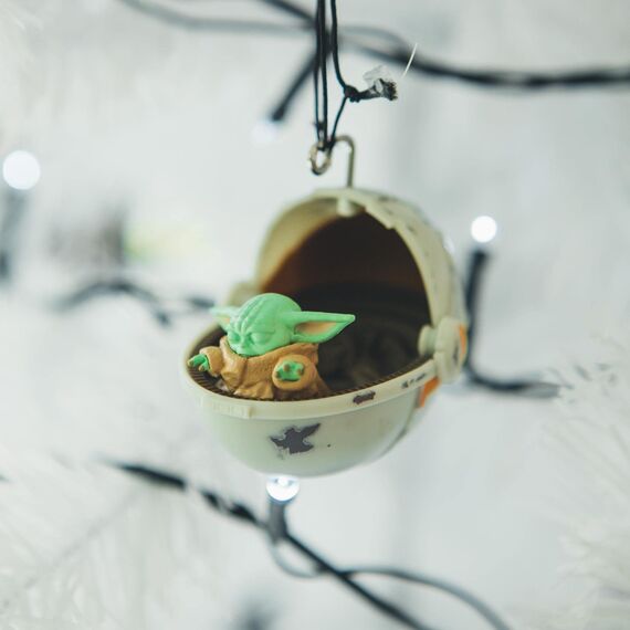 Numskull Offiziell Star Wars The Mandalorian Baby Yoda The Child 3D-Weihnachtsbaumschmuck - Violetter weihnachtlicher Hängedekor, einheitsgröße, NS2440
