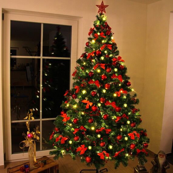 Weihnachtsbaum künstlich (WBD) 240 cm grün mit Weihnachtsdeko rot und Led Lichterkette mit Batteriebox und Fernbedienung künstlicher Christbaum klein Tannenbaum