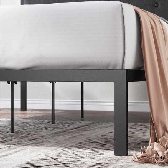 Zinus Cherie Faux Leather Classic Platform Bed Frame with Steel Support Slats, Full