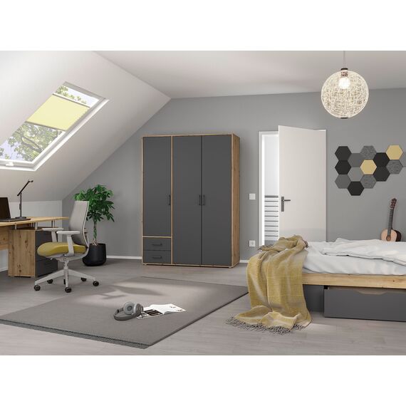 Rauch Möbel Voyager, Kleiderschrank für Schlafzimmer, Kinderzimmer, Babyzimmer, Flur, 3-türig, 2 Schubladen, mit Zubehör Basic, Farbe Grau metallic, Schwarz/Eiche Artisan, Holz, Breite 140cm
