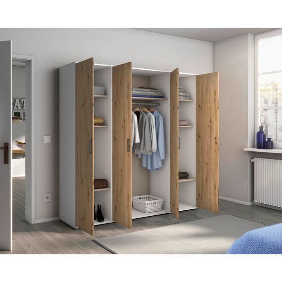 Rauch Möbel Voyager, Kleiderschrank für Schlafzimmer, Kinderzimmer, Babyzimmer, Jugendzimmer, Flur, 4-türig, mit Zubehör Basic, Farbe Eiche Artisan, Holz/Weiß, Breite 187cm