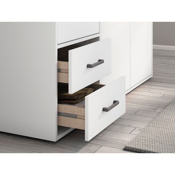 Rauch Möbel Voyager, Kleiderschrank für Schlafzimmer, Kinderzimmer, Babyzimmer, Jugendzimmer, Flur, 3-türig, 2 Schubladen, mit Zubehör Basic, Farbe Weiß, Breite 140cm