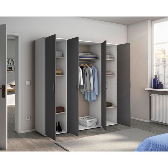 Rauch Möbel Voyager, Kleiderschrank für Schlafzimmer, Kinderzimmer, Babyzimmer, Jugendzimmer, Flur, 4-türig, mit Zubehör Basic, Farbe Gra umetallic, Schwarz/Weiß, Breite 187cm