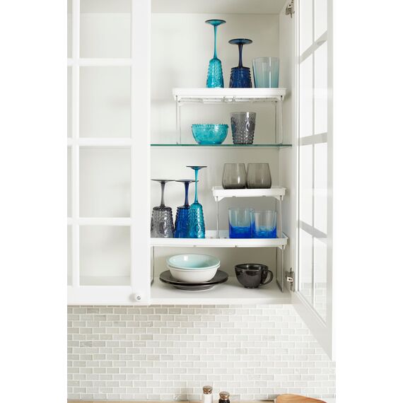 madesmart Kleines Stapelregal, Schranksammlung, Organizer für Schrank oder Theke, zusammenklappbare Beine zur Aufbewahrung, rutschfeste Gummifüße, BPA-frei, Weiß