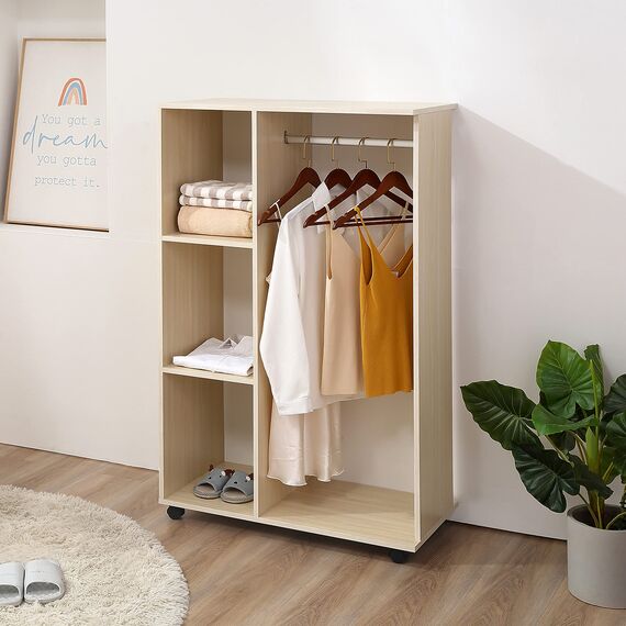 HOMCOM Kleiderschrank auf Rollen, Mobile Garderobe, 1 Kleiderstange, 3 Regale, Garderobenschrank für Flur, Schlafzimmer, 80 x 40 x 128 cm, Natur